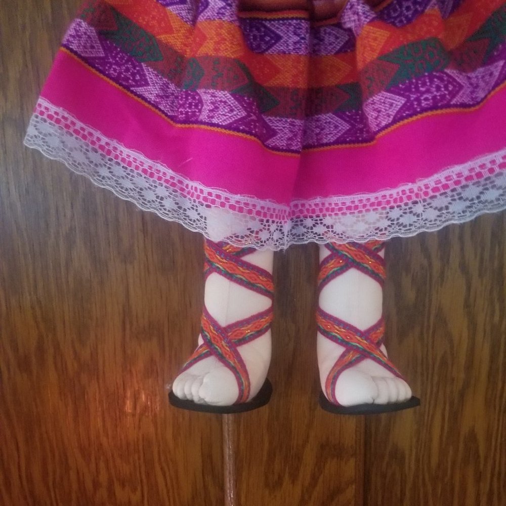Peruvian Dolls - Picture 3 of 7